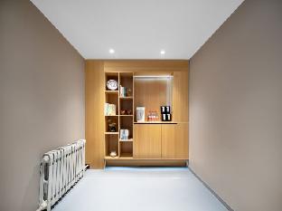 home inn selected urumqi municipal government nanhu square metro station