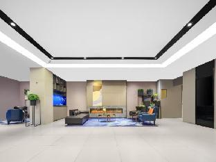 home inn selected urumqi municipal government nanhu square metro station