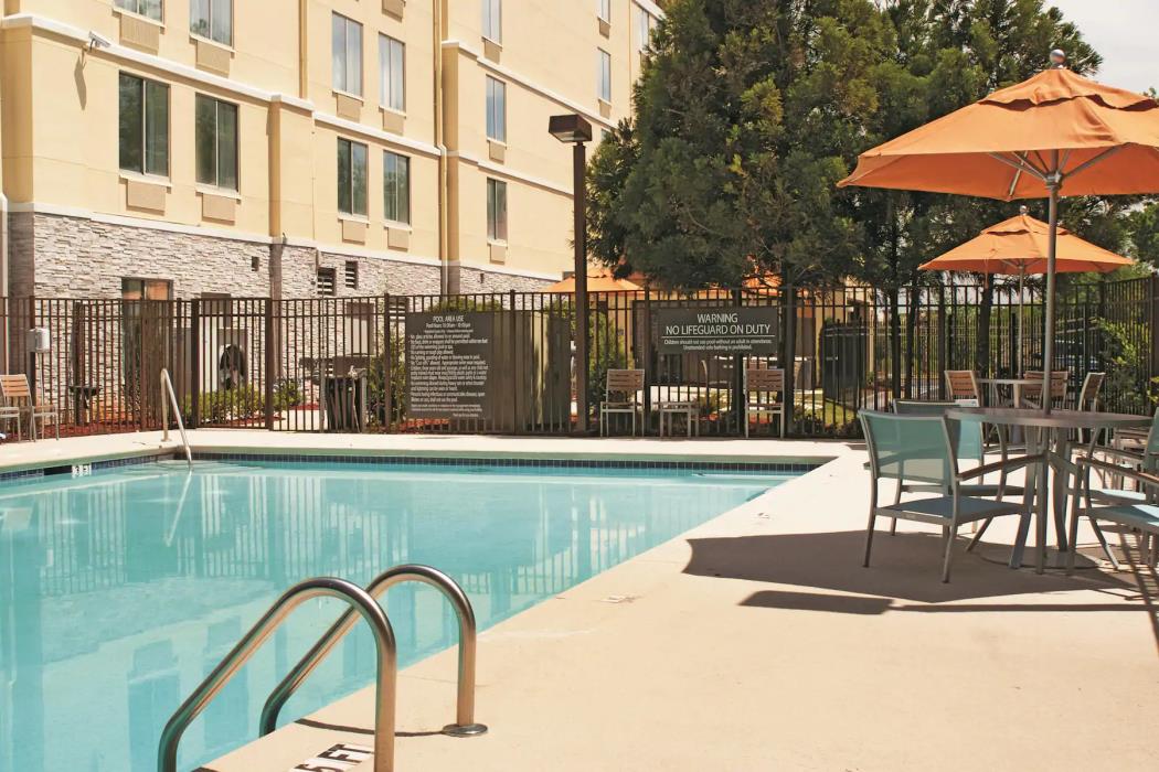 la quinta inn and suites by wyndham atlanta airport north