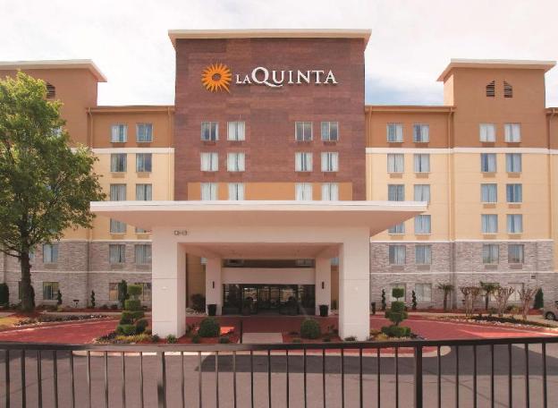 la quinta inn and suites by wyndham atlanta airport north