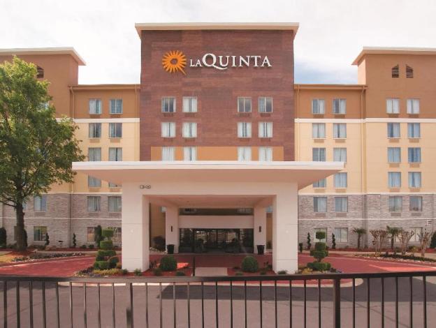 la quinta inn and suites by wyndham atlanta airport north