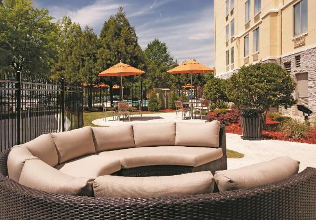 la quinta inn and suites by wyndham atlanta airport north