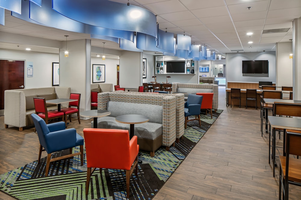 holiday inn express atlanta airport college park by ihg