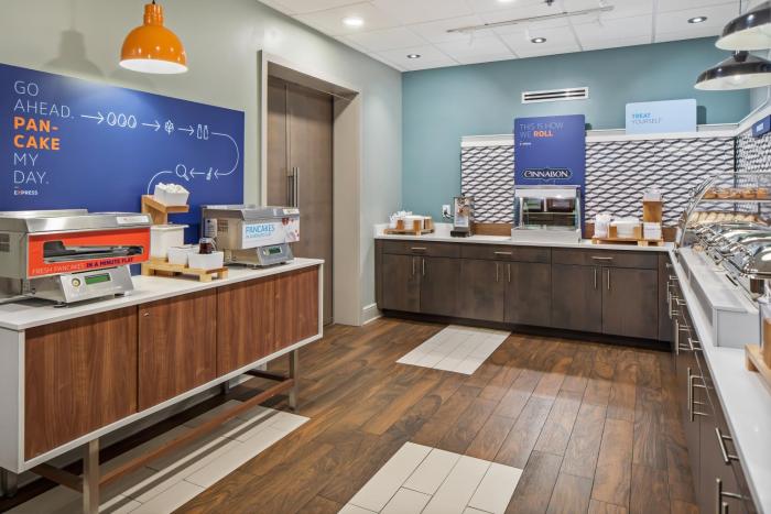 holiday inn express atlanta airport college park by ihg
