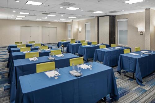 holiday inn express atlanta airport college park by ihg
