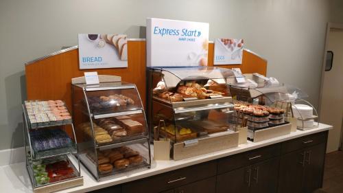 holiday inn express atlanta airport college park by ihg
