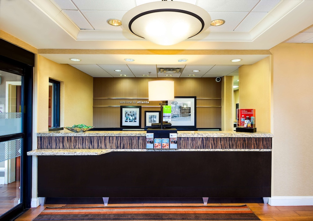 hampton inn and suites atlanta airport north i 85