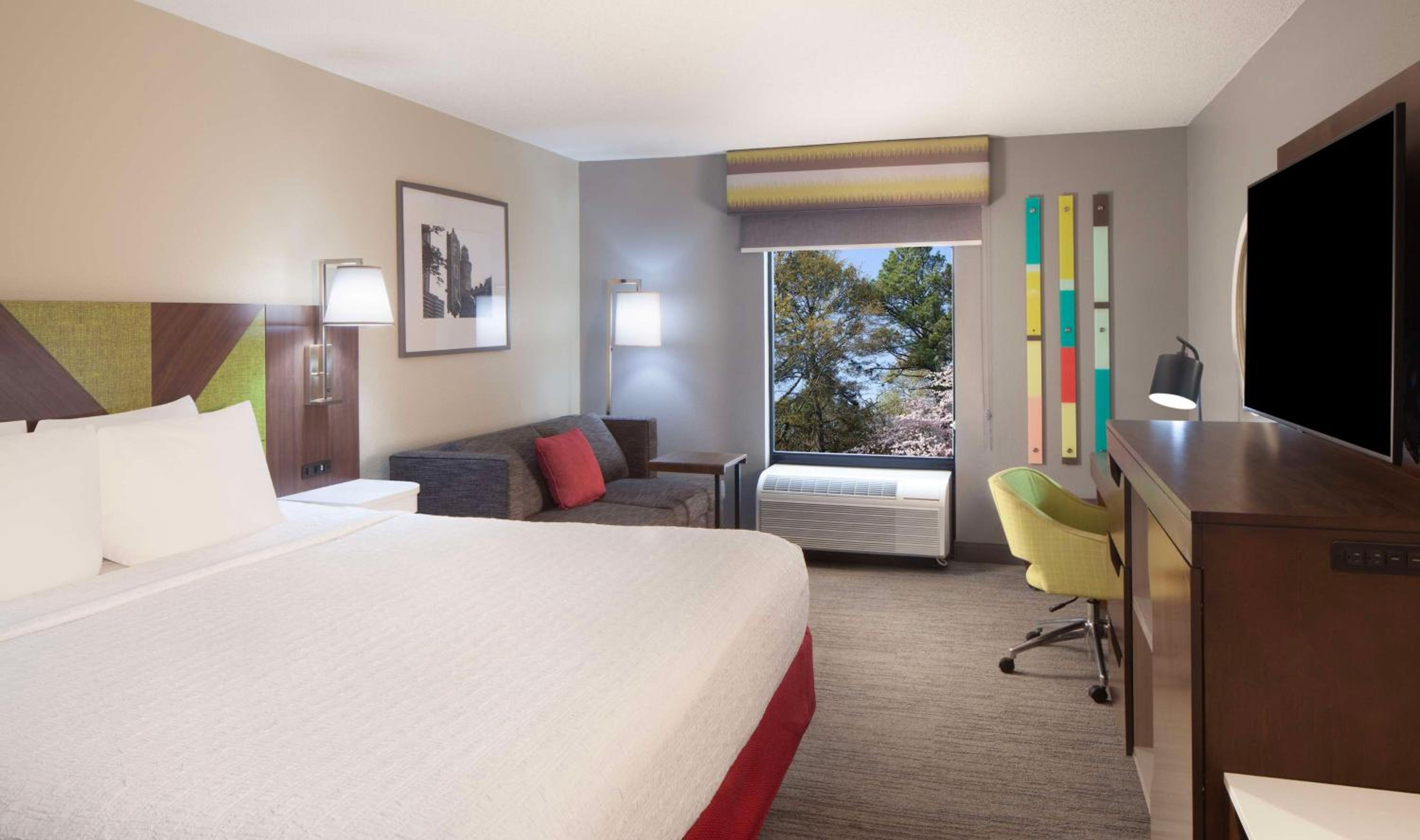 hampton inn and suites atlanta airport north i 85