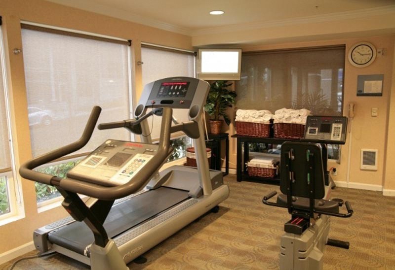 hampton inn and suites seattle downtown