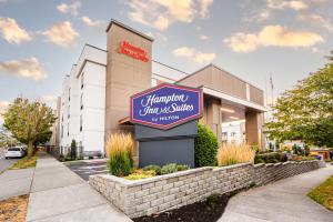 hampton inn and suites seattle downtown