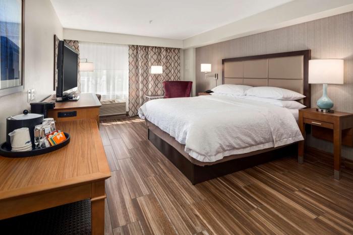 hampton inn and suites seattle north lynnwood