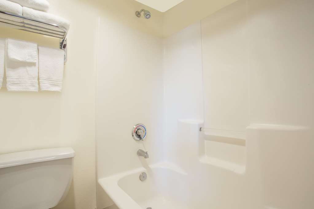 days inn by wyndham seattle aurora