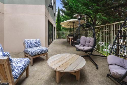 holiday inn and suites bothell by ihg