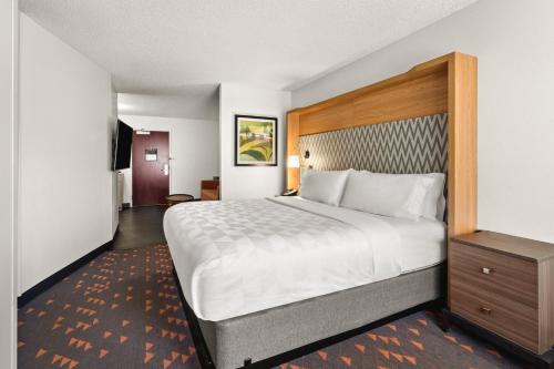holiday inn and suites bothell by ihg