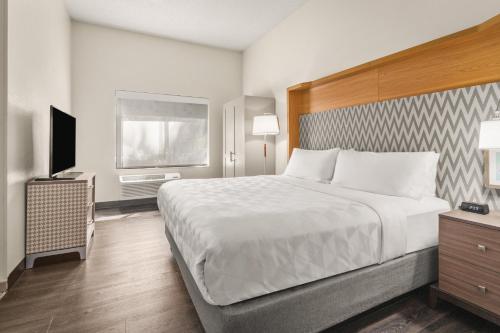 holiday inn and suites bothell by ihg