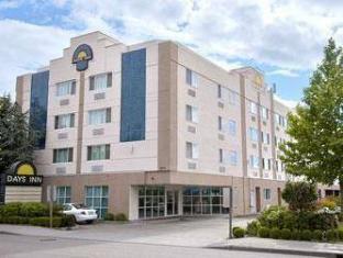 Days Inn By Wyndham Seatac Airport,Near Silver Dollar Casino,2 star