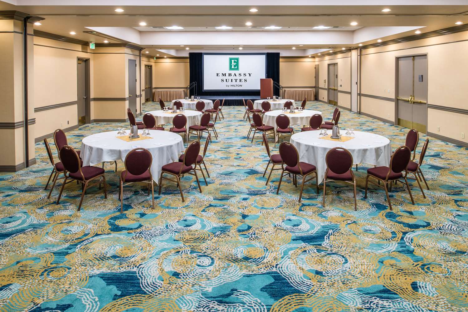 embassy suites by hilton seattle tacoma international airport