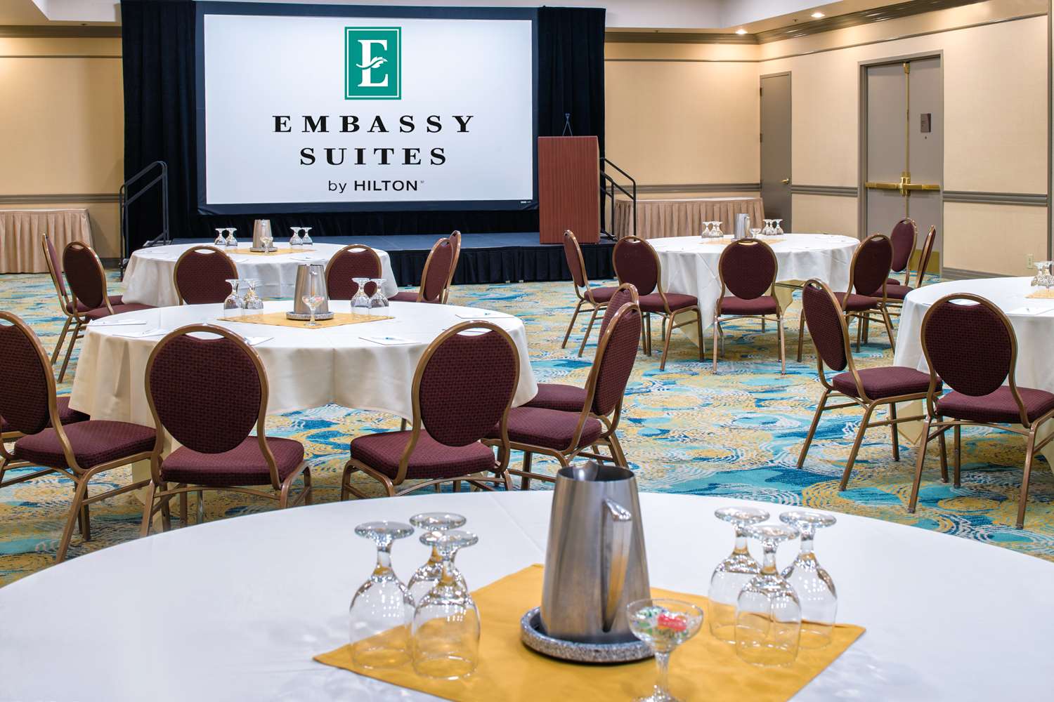 embassy suites by hilton seattle tacoma international airport