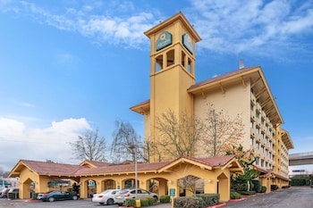 La Quinta Inn & Suites By Wyndham Seattle Sea-Tac Airport,Seatac>>King County,3 star