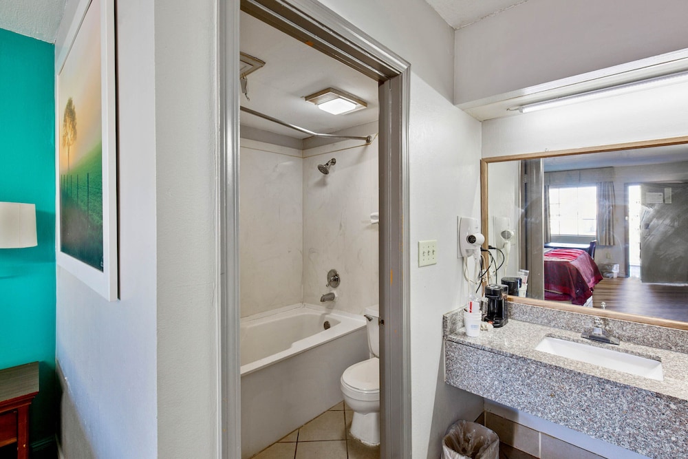 hotel o columbia downtown near i 65