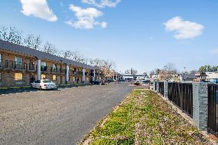 Hotel O Columbia Downtown Near I-65,In Columbia,2 star