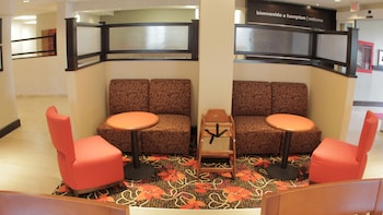 hampton inn by hilton torreon airport galerias