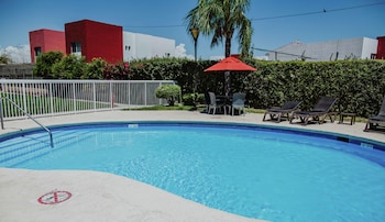hampton inn by hilton torreon airport galerias