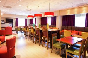 hampton inn by hilton torreon airport galerias