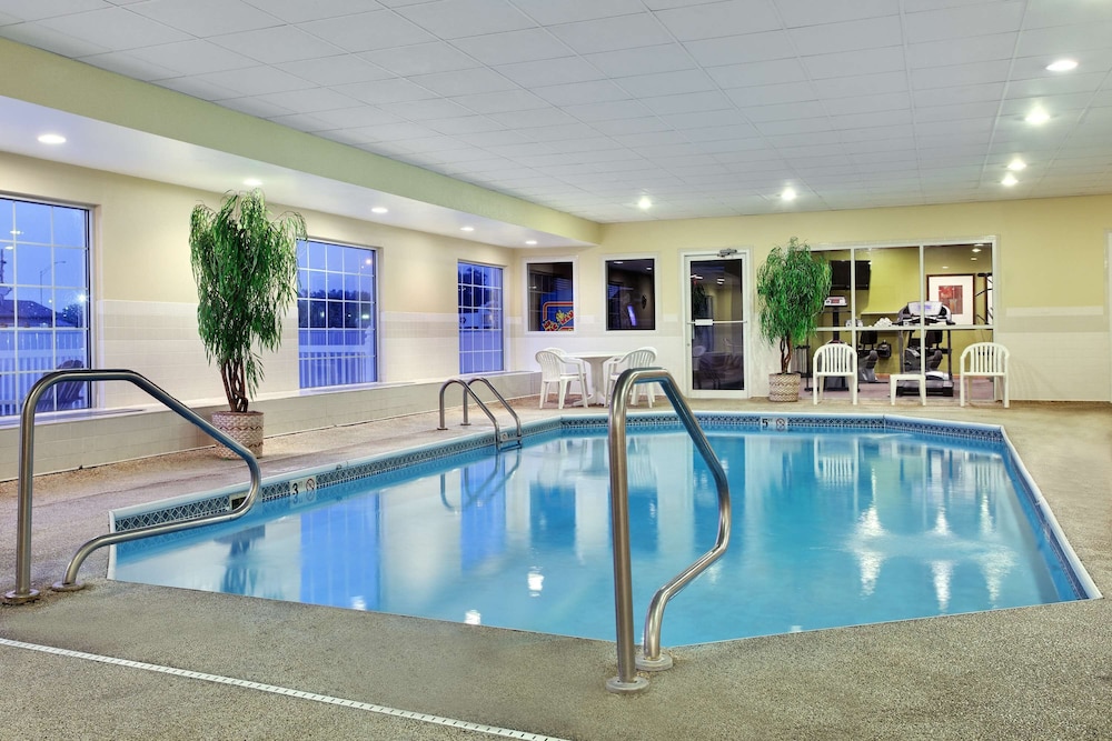 country inn and suites by radisson rock falls il