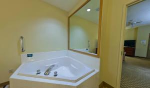 country inn and suites by radisson rock falls il