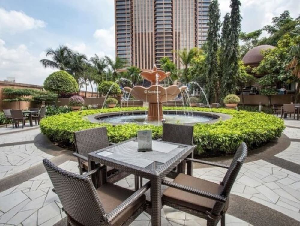 sunbow suites