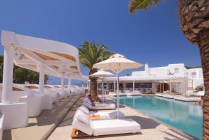 andronikos hotel adults only