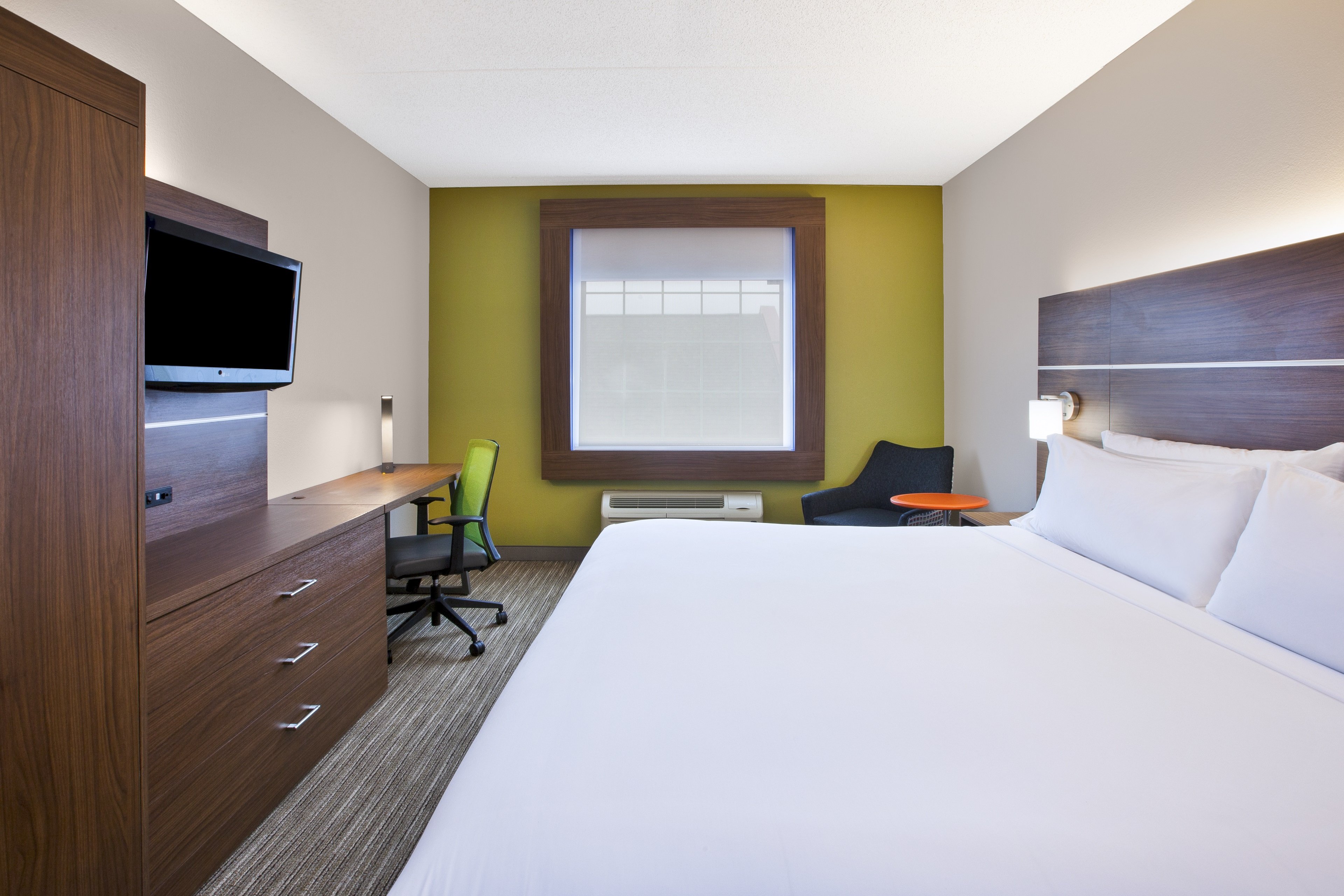 holiday inn express and suites alcoa knoxville airport by ihg