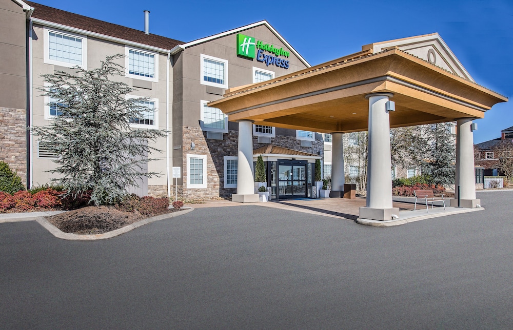 holiday inn express and suites alcoa knoxville airport by ihg