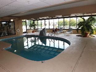 holiday inn express and suites alcoa knoxville airport by ihg