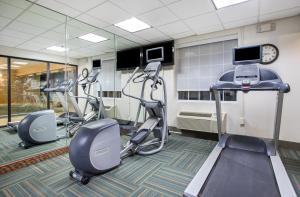 holiday inn express and suites alcoa knoxville airport by ihg