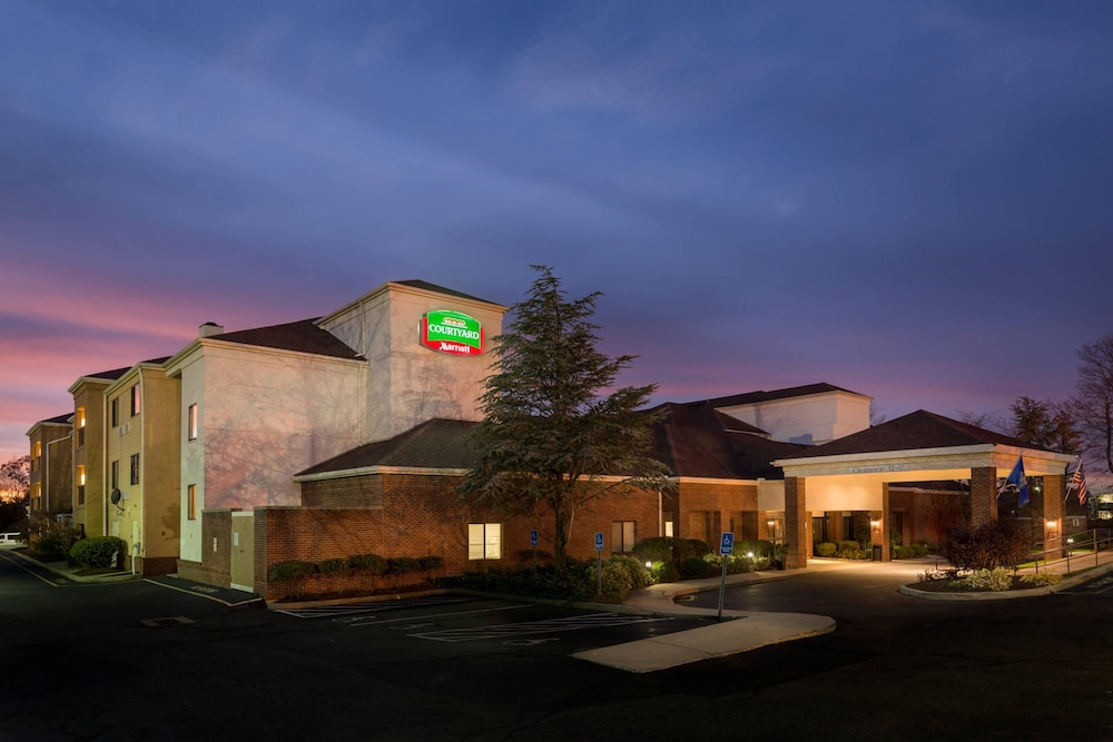courtyard by marriott new haven orange milford