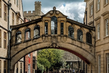 voco oxford spires by ihg