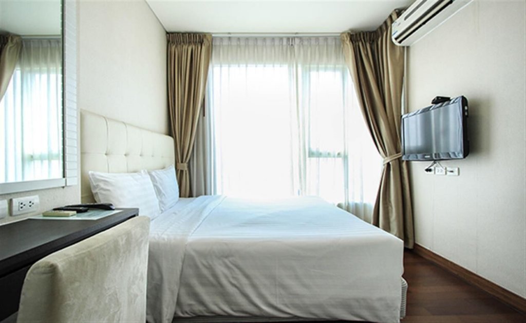 Ivy Thonglor 55,,4 star