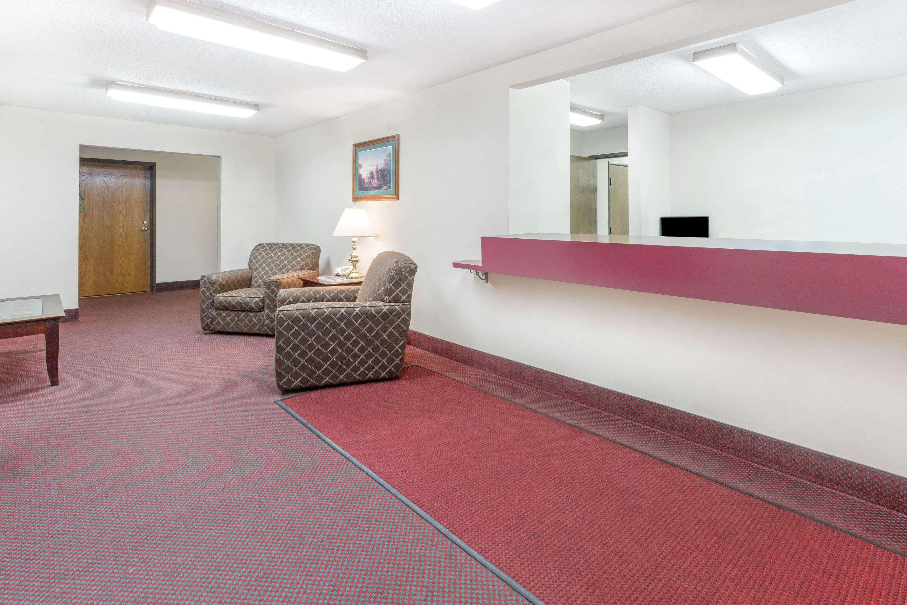 Econo Lodge,United States Of America>>El Paso,2 star