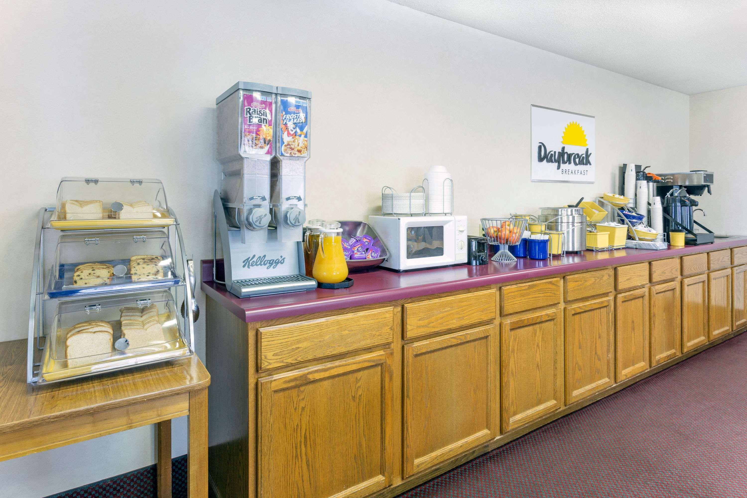 Econo Lodge,United States Of America>>El Paso,2 star