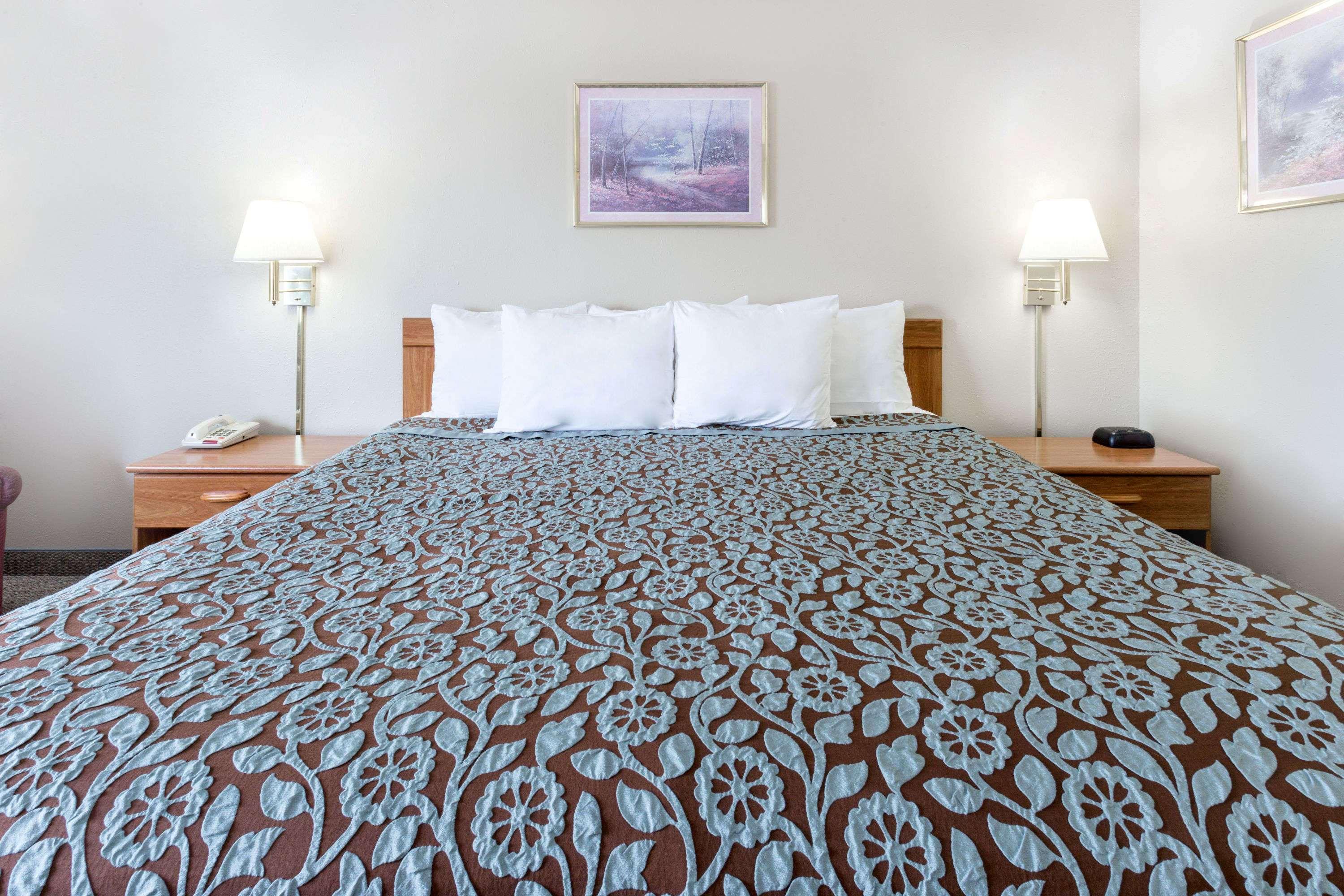 econo lodge