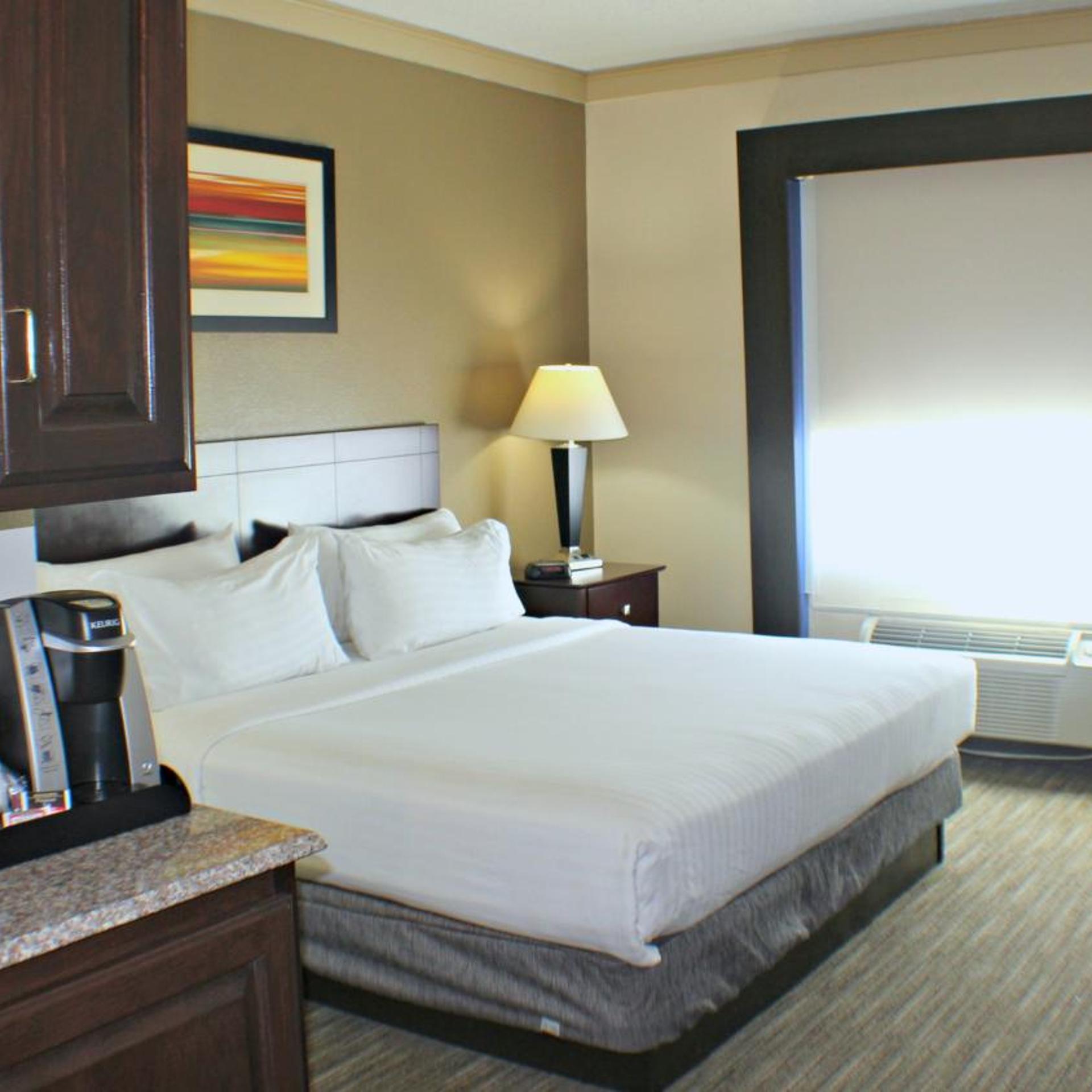 holiday inn express and suites plainview by ihg