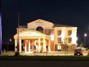 holiday inn express and suites plainview by ihg