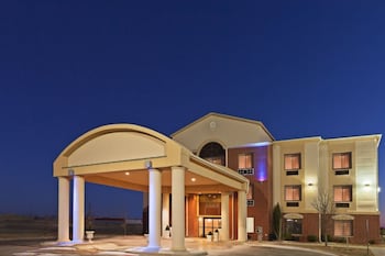 Holiday Inn Express & Suites Plainview By Ihg,Plainview>>Lubbock,3 star