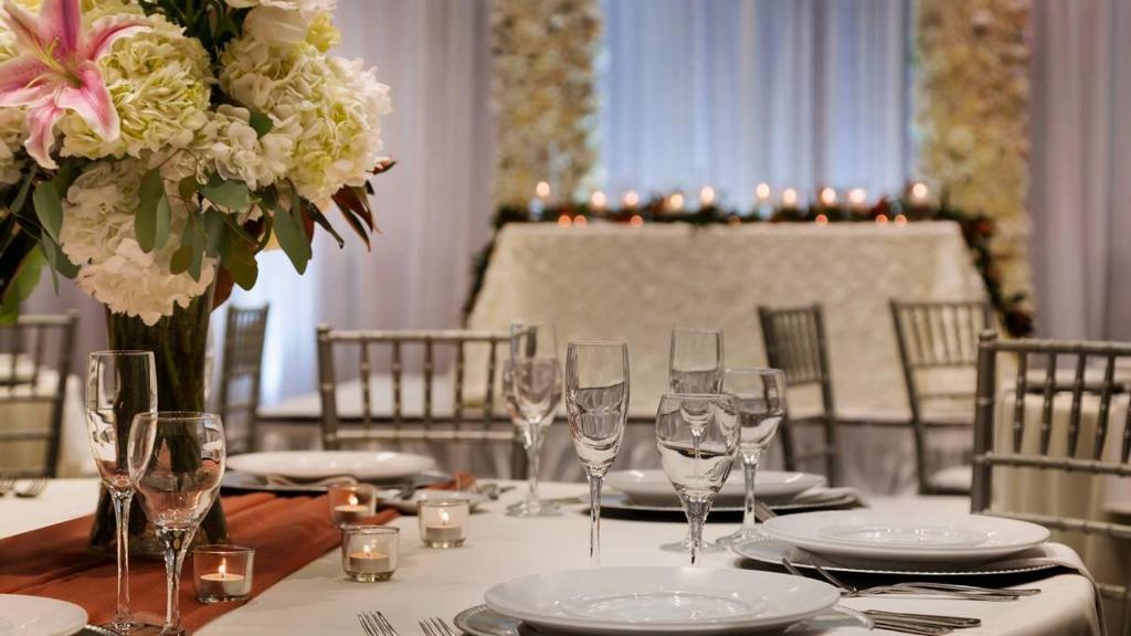 embassy suites by hilton alpharetta halcyon