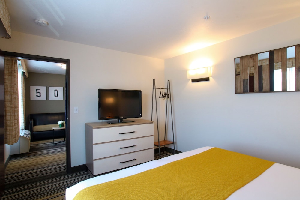 oxford suites spokane valley