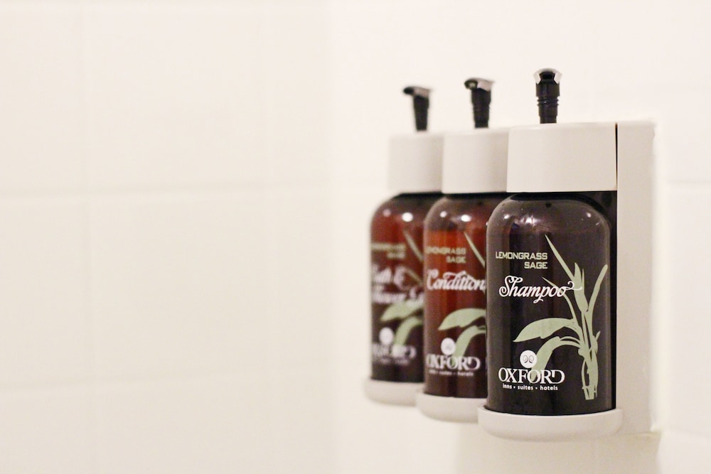 oxford suites spokane valley