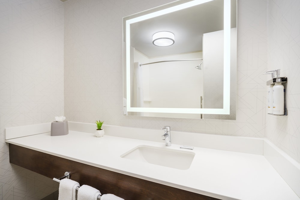 holiday inn express rochester ne irondequoit by ihg