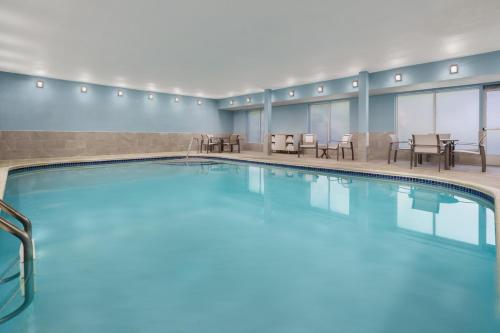holiday inn express rochester ne irondequoit by ihg
